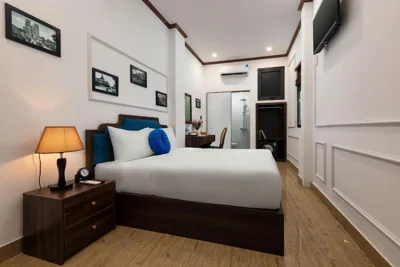 Deluxe Double Room — The Ambery Hanoi Boutique Hotel & Travel
